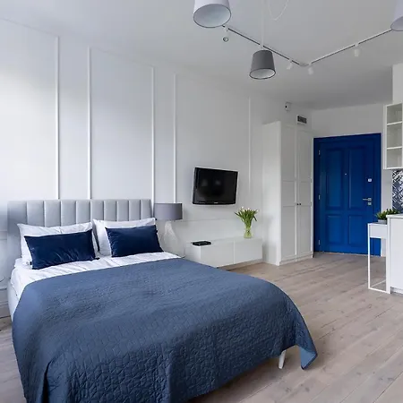 Homewell Center Apartment *