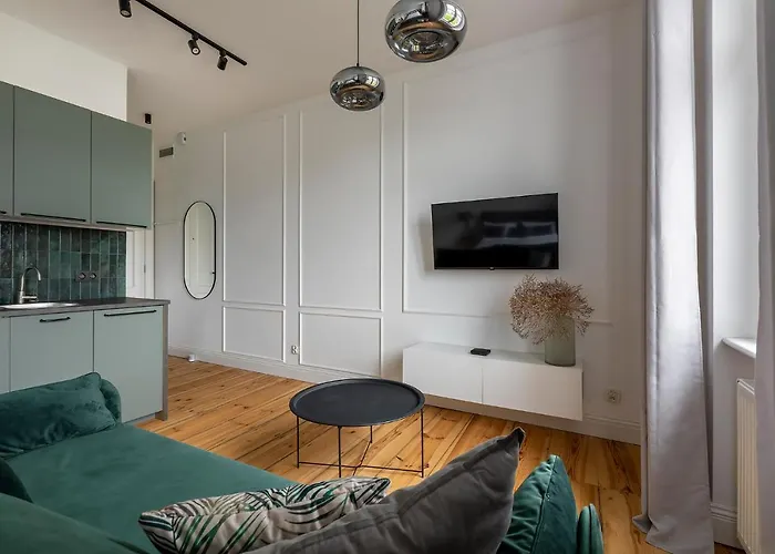 Apartment Homewell Center *